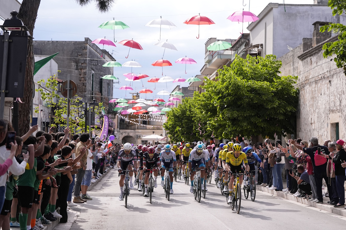 Giro d'Italia 2026, lotta serrata fra Polti VisitMalta, Solution Tech-Vini Fantini e Vf Group-Bardiani Csf-Faizanè per i punti necessari per l'invito: "Pressione enorme"