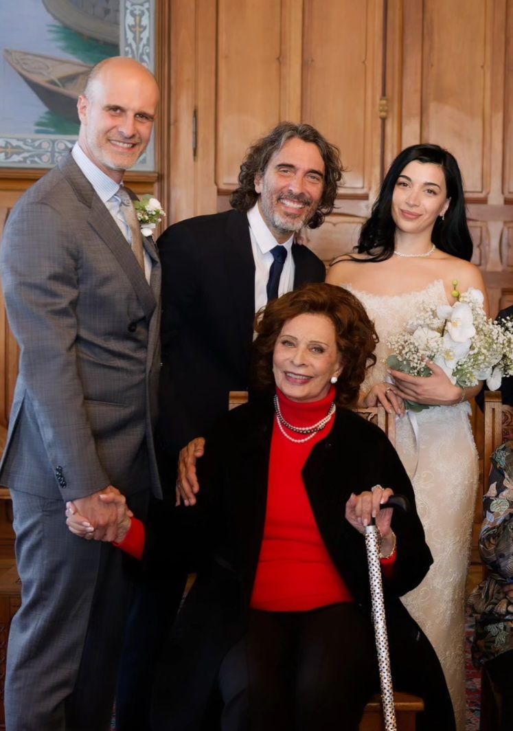 Foto concessa a Vanity Fair da Carlo Ponti Jr e Mariam Sharmanashvili