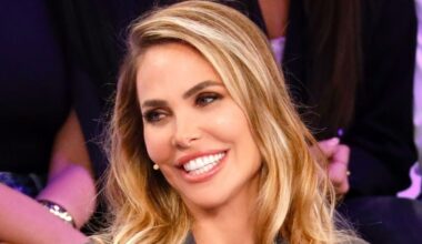 Ilary Blasi torna ad Amici come giudice di canto. La gaffe con Maria De Filippi