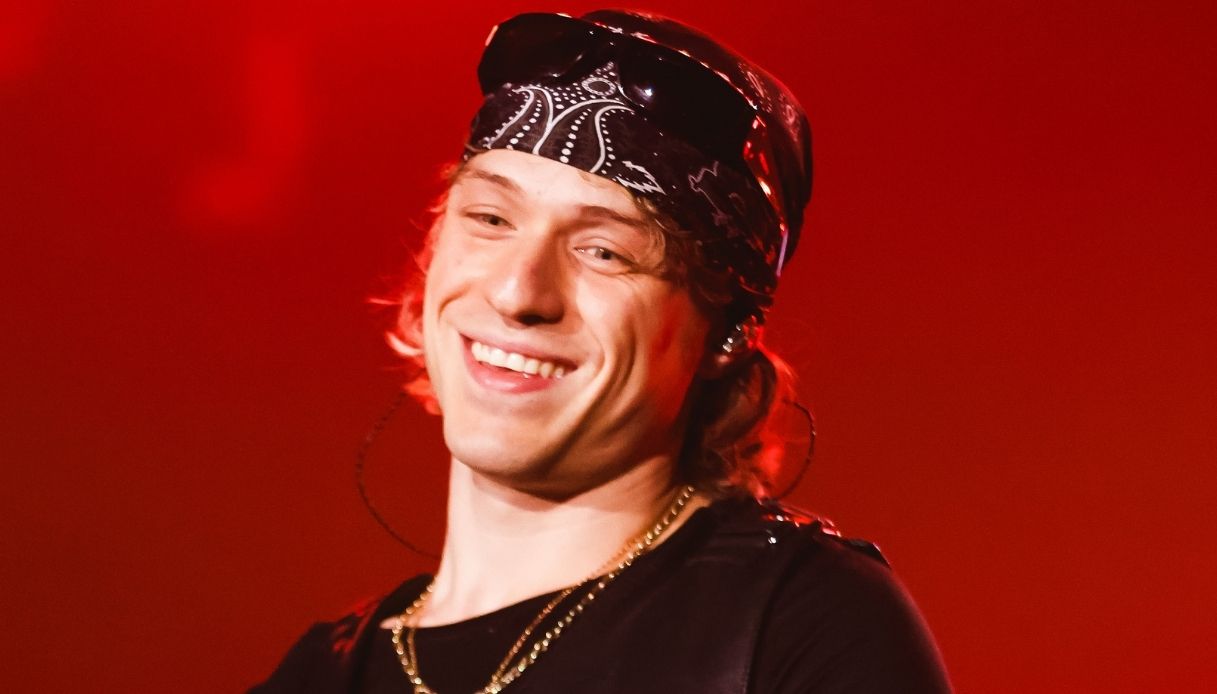 Irama, Antologia della vita e della morte è il nuovo album: canzoni e collaborazioni