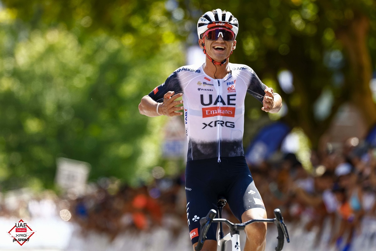 UAE Emirates XRG, soddisfazione per la gran stagione di Isaac Del Toro: "Avrà un calendario migliore per il 2026 - Chiuso da Pogačar? Tadej è meglio averlo come compagno..."