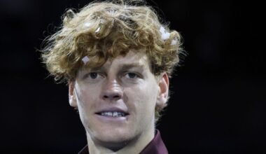 Vespa contro Sinner, è pace a Le Iene, ma: “Non lo perdono”. Cos’è successo e cosa c’entra Alcaraz