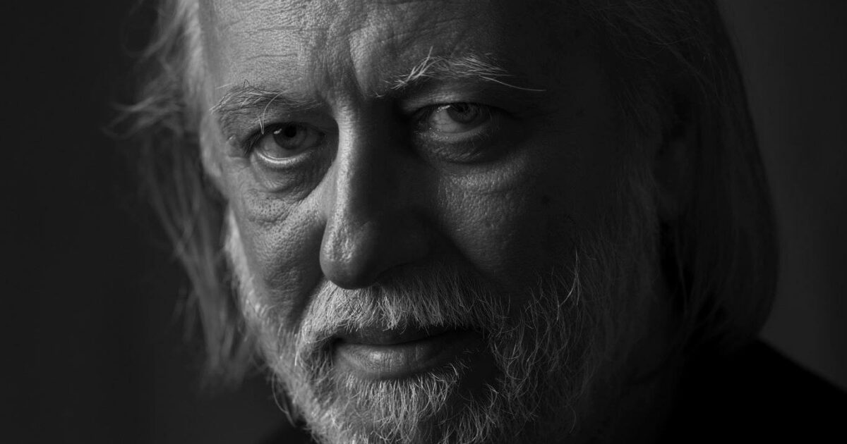 László Krasznahorkai vince il Nobel per la Letteratura 2025: chi è l'autore di Satantango | Il Fatto Quotidiano