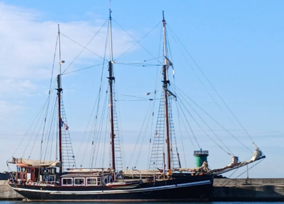 Il Papa in visita al Porto di Ostia 1