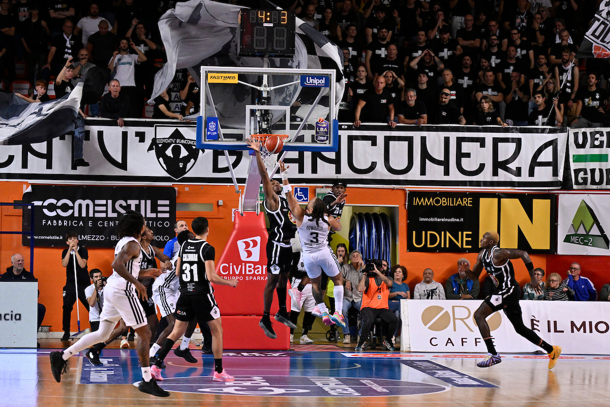 FOCUS BM/ IL MOMENTO DEL WEEKEND LBA: LA LEGGE DEI CAMPIONI, LA VIRTUS BOLOGNA VINCE CON IL SUO FENOMENO EDWARDS UN'OSTICA PARTITA A UDINE - DI ALESSIO APICELLA