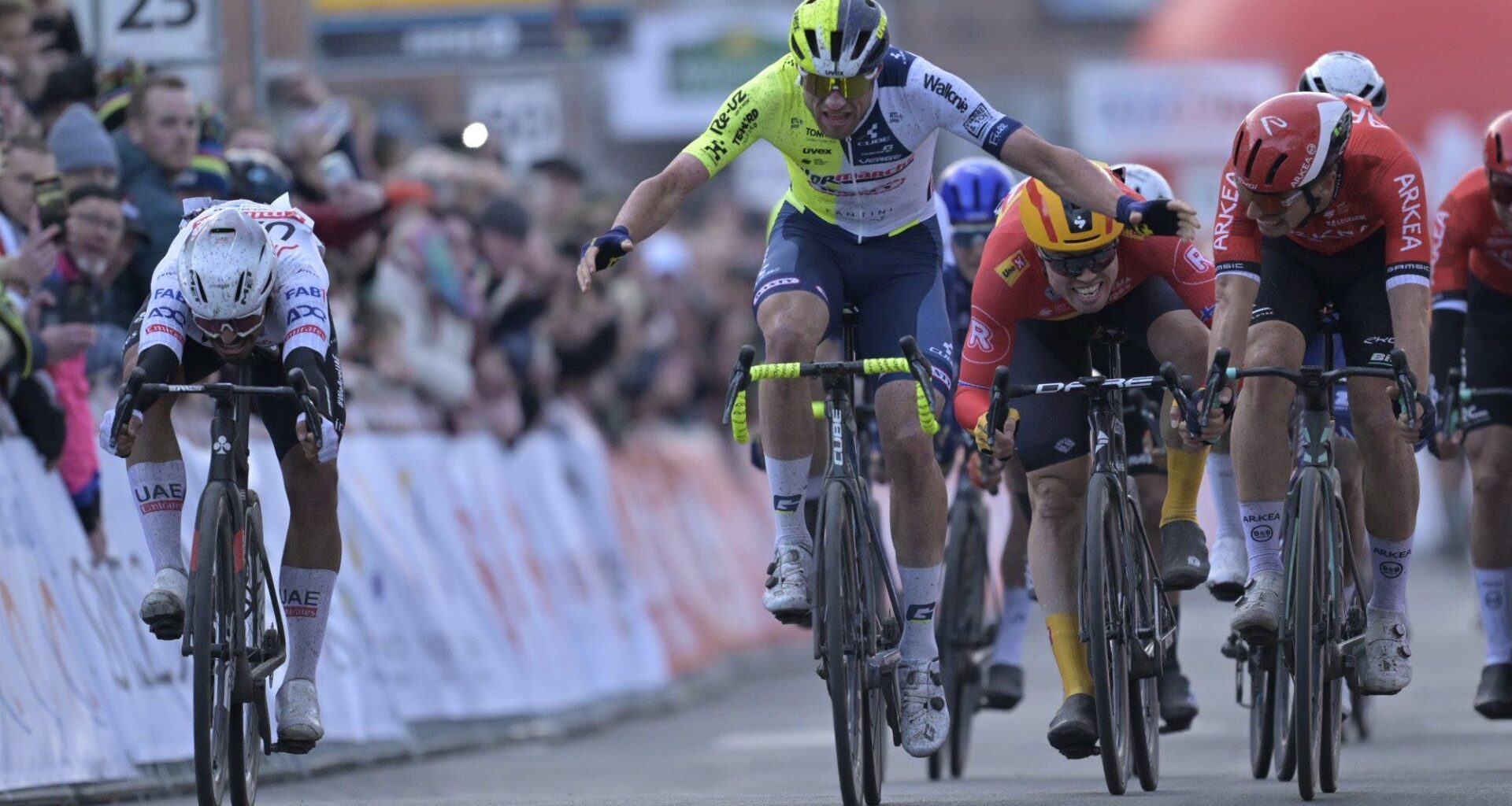 CicloMercato 2026: Y. Aguirre, S. Bennett, Cosnefroy, S. Fernández, Lafay, Leitão, Rex