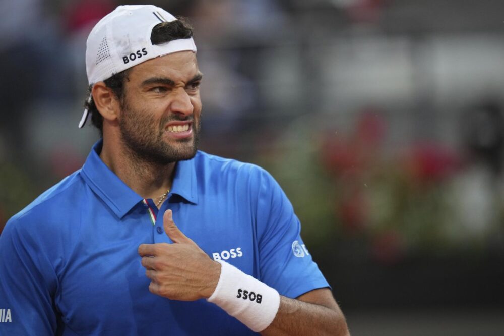 l'azzurro si gioca tutto nel tie-break del secondo set