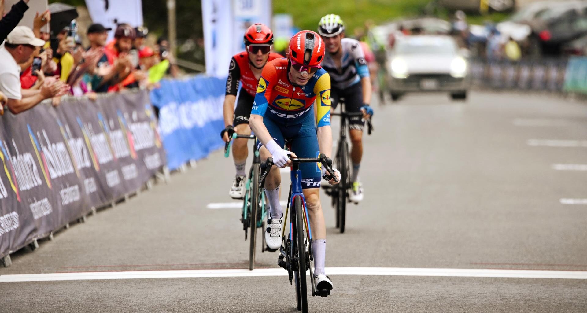Tour of Guangxi 2025, Mattias Skjelmose schierato dalla Lidl-Trek nonostante il mal di schiena: "Non è una mia scelta, la squadra voleva superare la Visma nella classifica UCI"