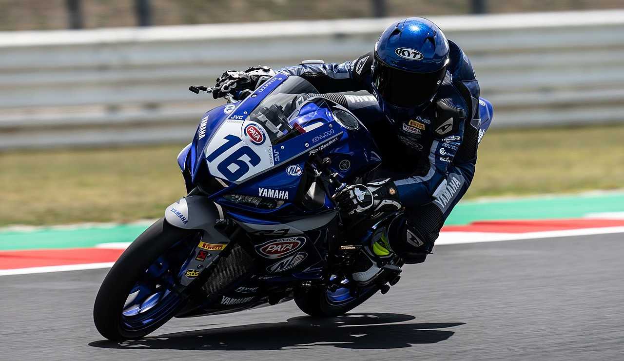 Moto in corsa (Wikimedia Commons) - ilposticipo.it