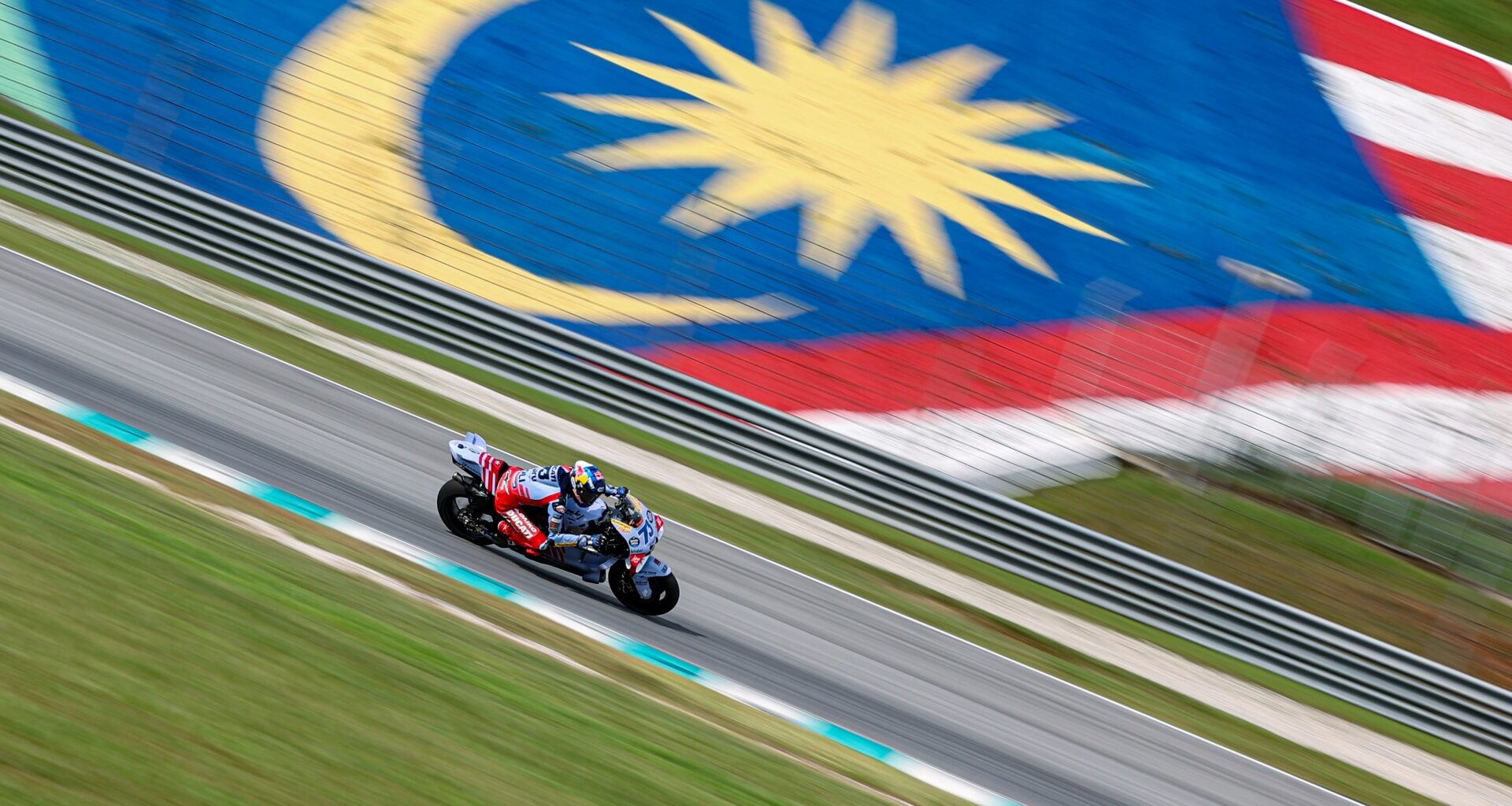 gli orari TV su Sky e TV8