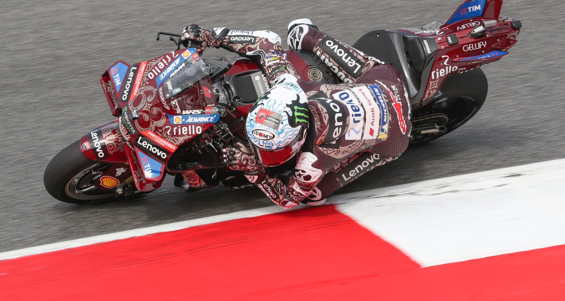 gli orari TV su Sky e TV8