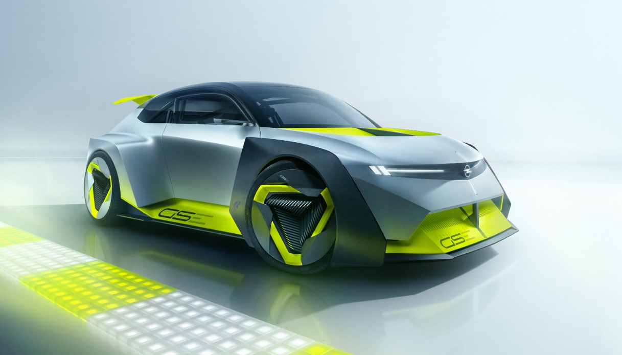 Il futuro di Opel all'Auto Zürich 2025, nuove frontiere della velocità elettrica
