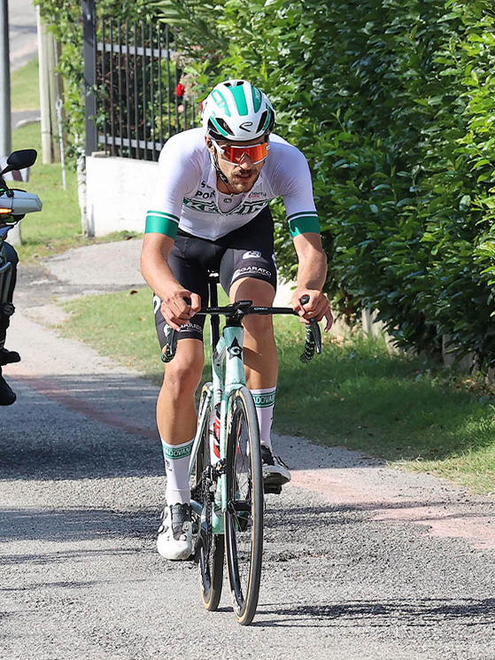 Il belga Ferre Geeraerts, aggiudicandosi la terza tappa ha vinto la corsa veneta (foto Instagram)
