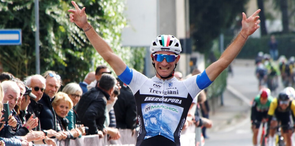 Prima del Giro del Veneto, Perani aveva vinto il GP Somma con un colpo di mano (Photors)