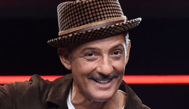 Fiorello ironico: soffia il posto a Stefano De Martino con la nuova versione di Affari Tuoi