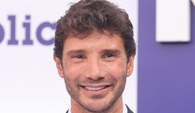 Stefano De Martino a cena con Emma Marrone e Gilda Ambrosio. Il gesto di Caroline Tronelli