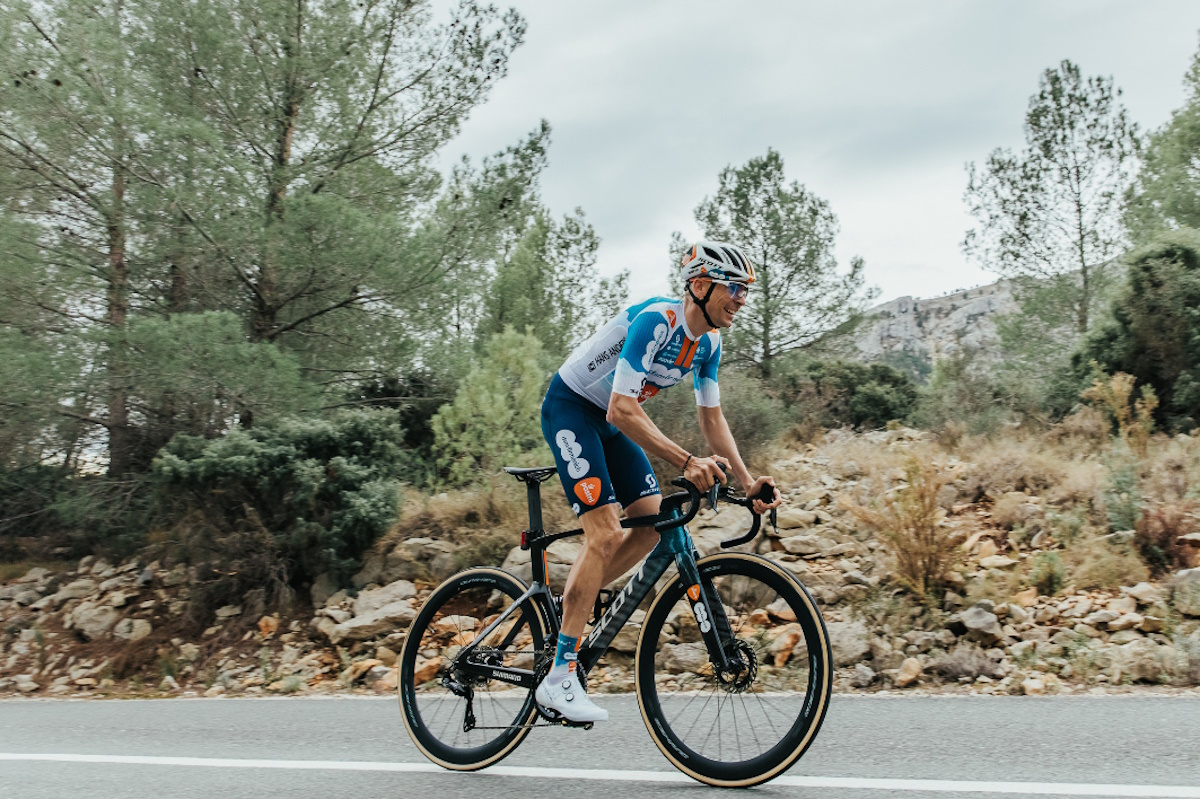 Picnic-PostNL, poker di rinnovi: Barguil, Leemreiz e Naberman firmano un biennale, Chris Hamilton fino al 2028