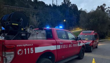 Auto con 5 giovani cade da un ponte, muore un 20enne in Gallura - Notizie