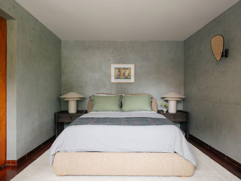 una casa de los 60 decorada con piezas vintage y muebles de hoy