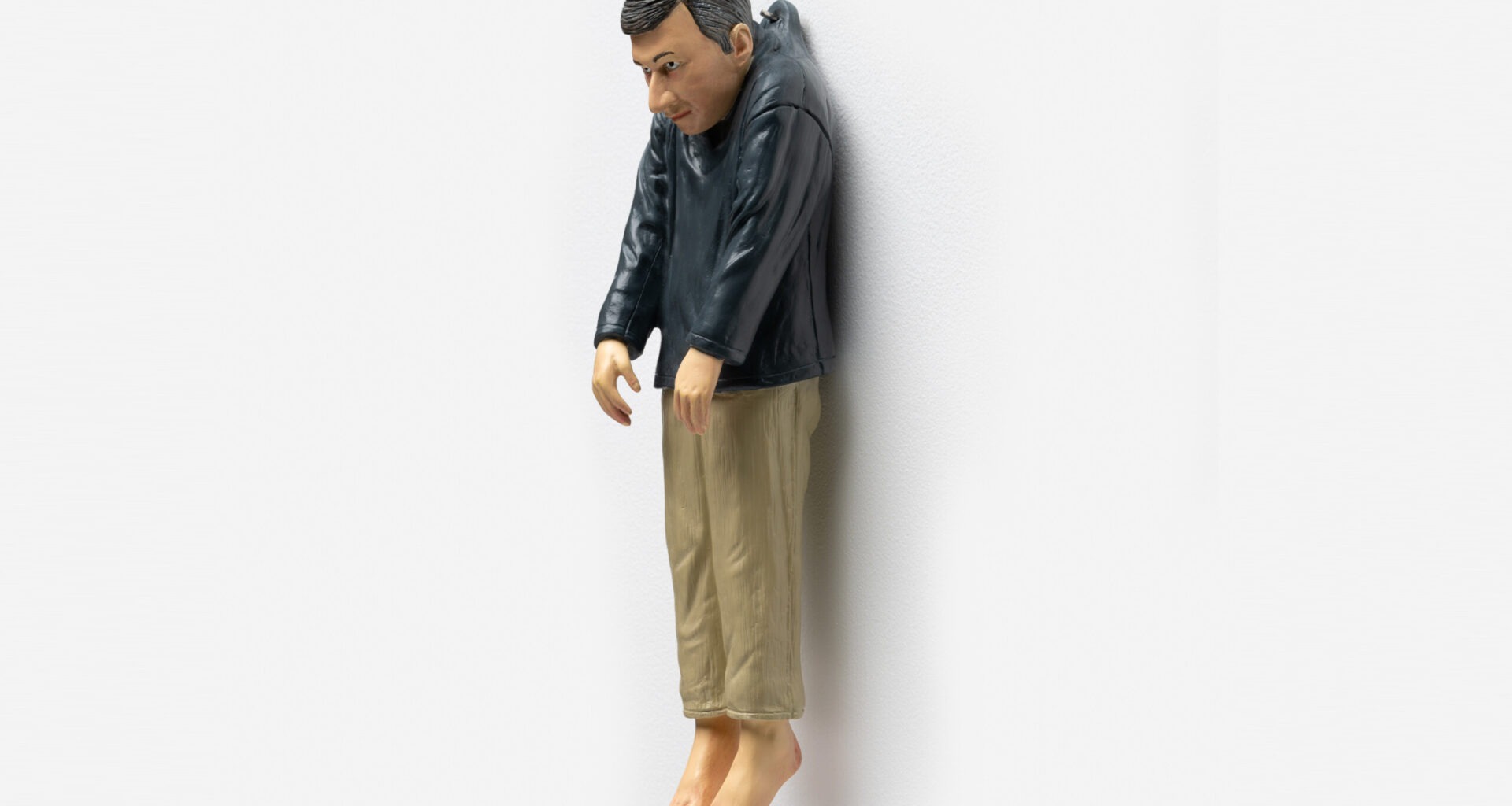 Maurizio Cattelan in miniatura - Living