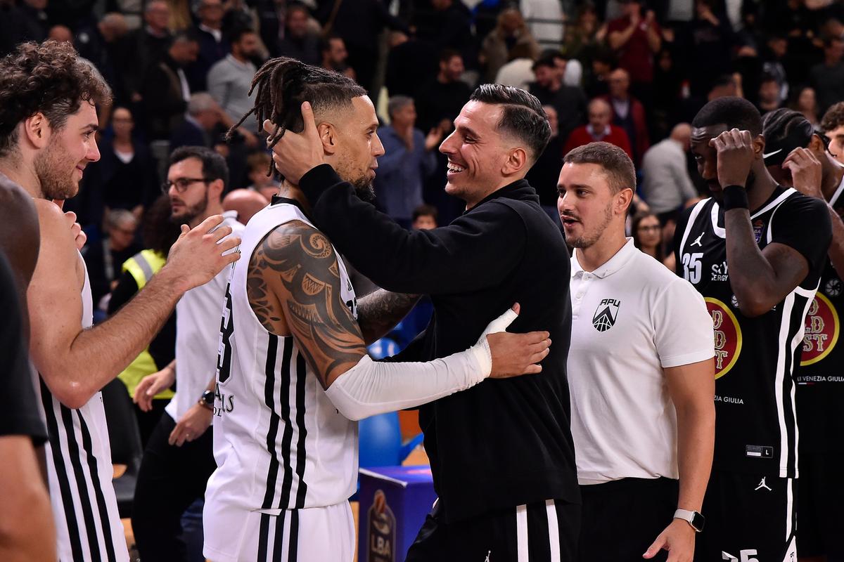 Virtus passa a Udine 80-82: bis in campionato per l’Olidata
