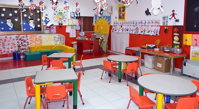 Bimba dice alla madre di essere stata legata alla sedia dall'educatrice, la donna nega: licenziata, aperta indagine