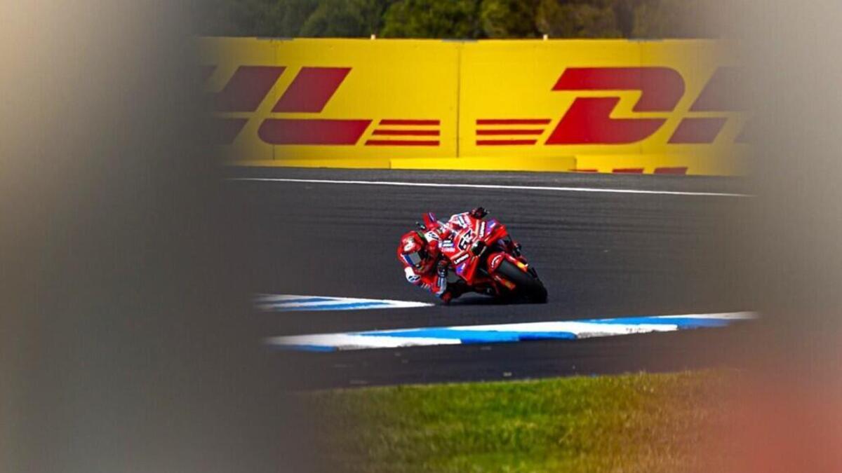 MotoGP 2025. GP dell'Australia. Pecco Bagnaia: "Forte vento, chiederemo di fare la gara lunga di sabato" - MotoGP