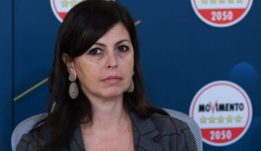 destra attacca Floridia per post su Sechi