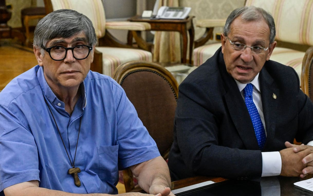 Camorra, blitz di polizia e carabinieri a Caivano dopo le minacce a Don Patriciello