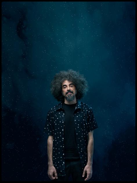 Caparezza, uscito a sorpresa il singolo ‘Io sono il viaggio’