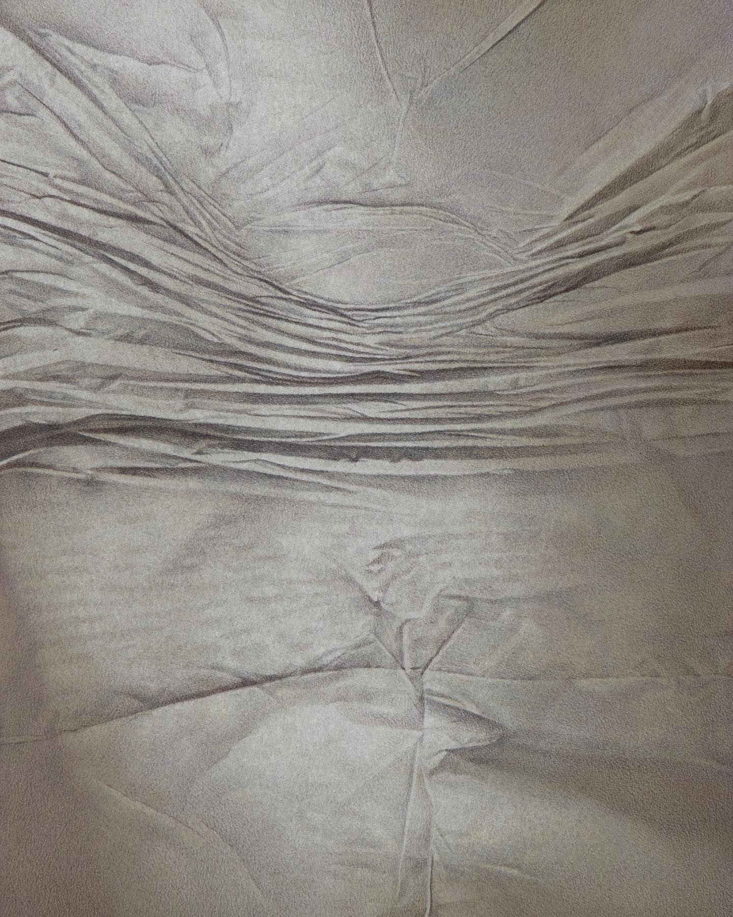 Chiara Enzo, Lettino (2023; pastello e matite colorate su carta applicata su tavola, 22 x 15 cm)