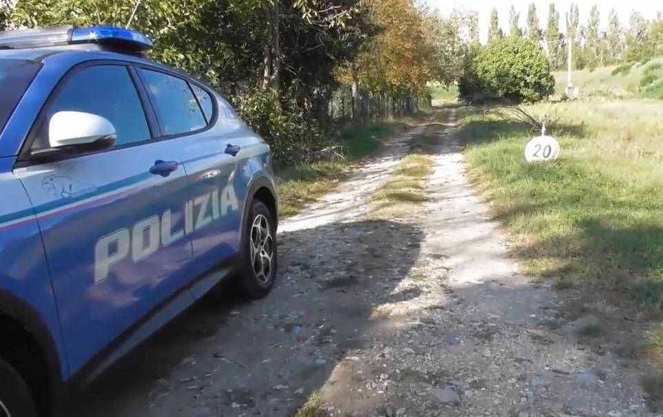 Rapinata e stuprata sulla ciclabile, preso un 20enne a Modena