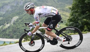 Anche la Coppa Agostoni è della UAE Emirates! Trionfa Adam Yates, Velasco sul podio