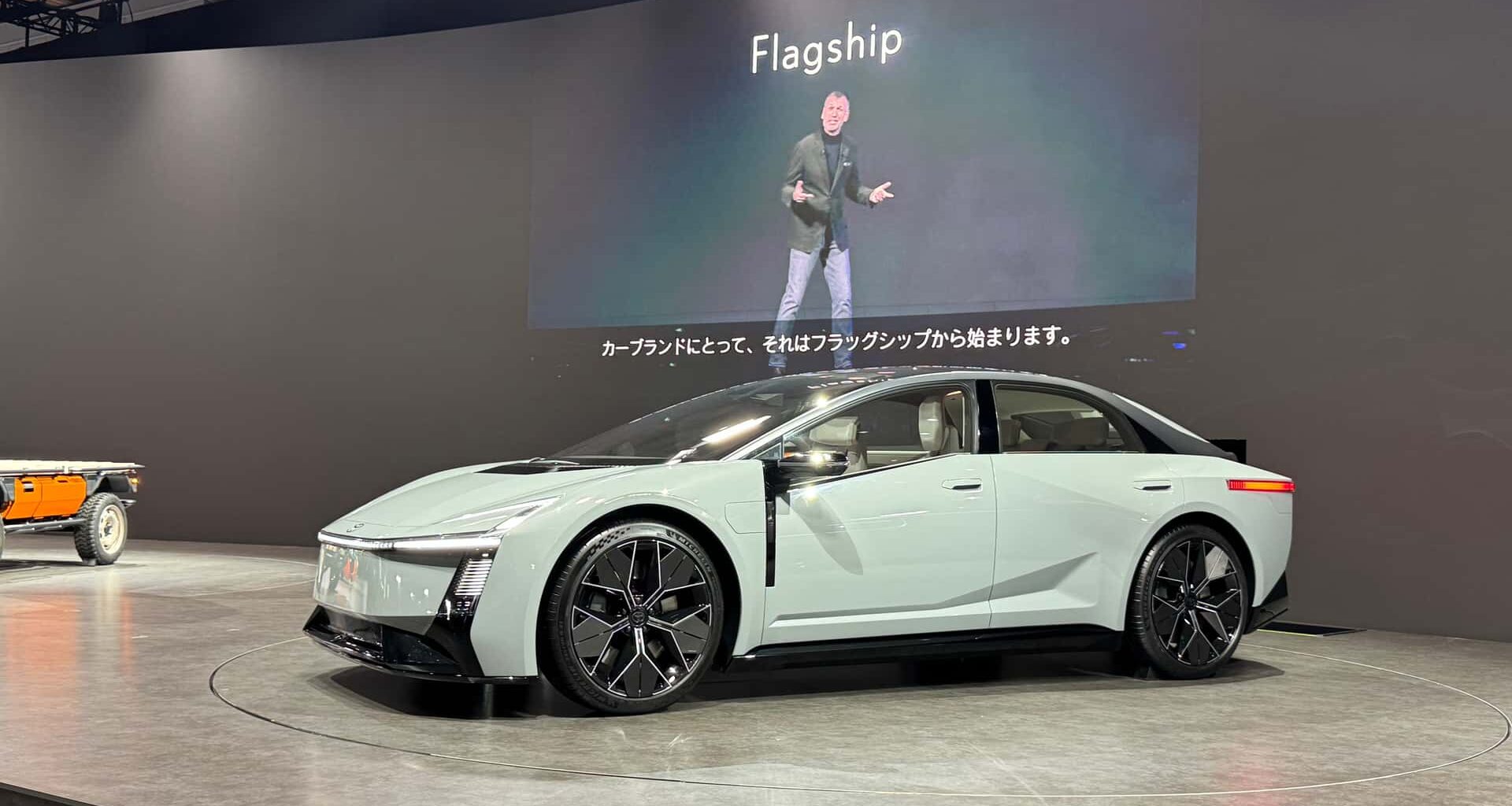 La nuova Toyota Corolla cambia completamente stile