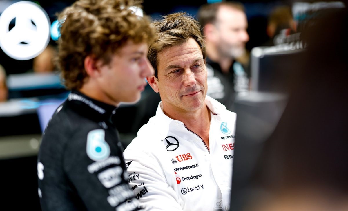 Critiche, concentrazione e riscatto: Antonelli conquista la fiducia di Wolff