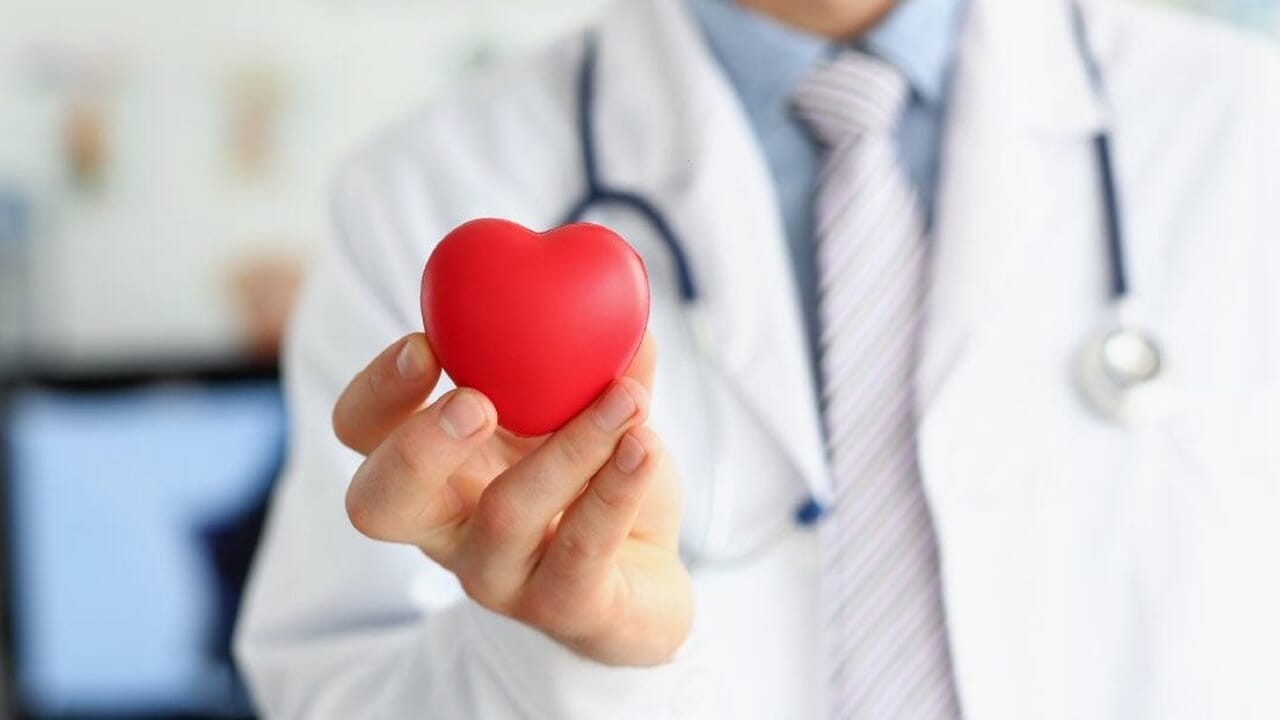 Malattie del cuore, i 8 rischi nascosti da scoprire ed evitare