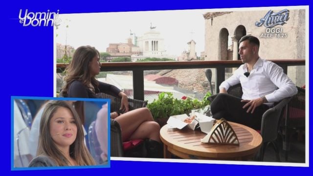 Esterna di Cristiana e Manuel 2 ottobre - Uomini e donne Clip | Witty TV - Witty TV
