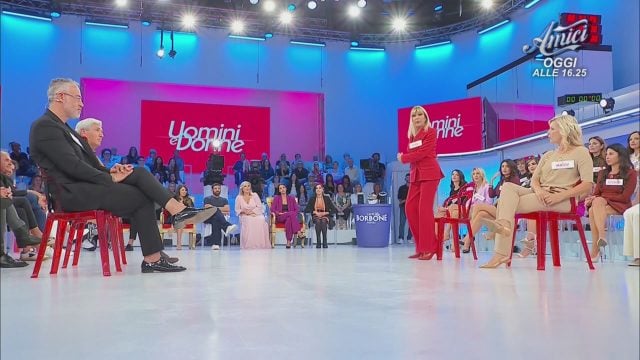 Le conoscenze di Magda - Uomini e donne Clip | Witty TV - Witty TV