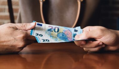 Busta paga, quando la trattenuta per danni è illegale: la Cassazione