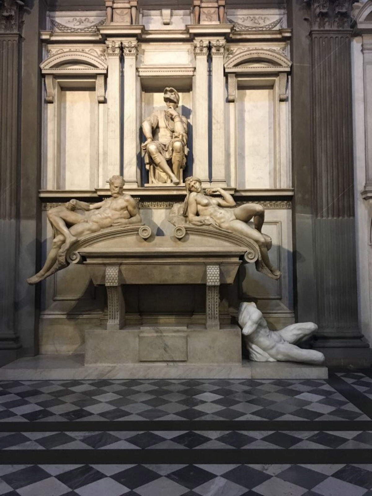 Firenze, Dio Fluviale di Michelangelo nella Sagrestia Nuova di San Lorenzo