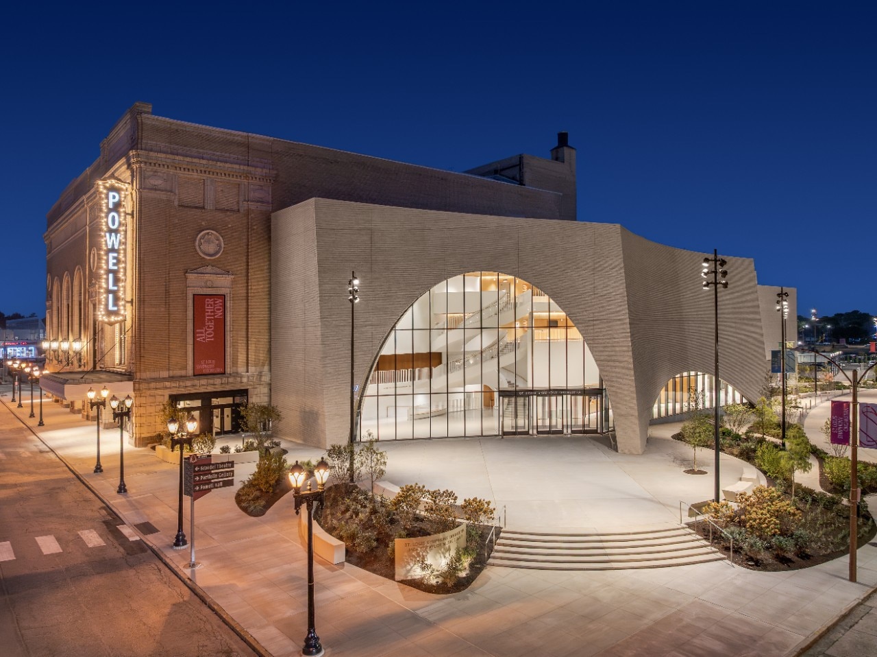 Nella Powell Hall di Snøhetta a St. Louis, vecchio e nuovo “danzano insieme”