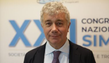 Tempesta di virus in arrivo, SIMIT: “La Campania deve recuperare sul fronte vaccini”