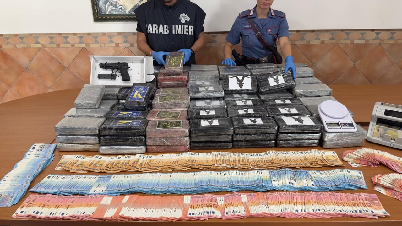 Blitz a Roma, sequestrati 200 chili di cocaina. Avrebbero fruttato 16 milioni di euro