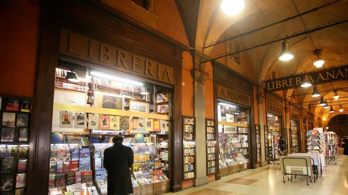 C’è una libreria a Bologna che compie 200 anni 