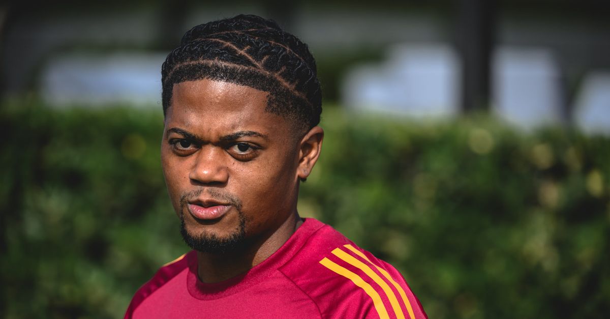 Roma, a -2 all’Inter: Bailey c’è, Angeliño no. Totti: “Ritiro deciso dal club”