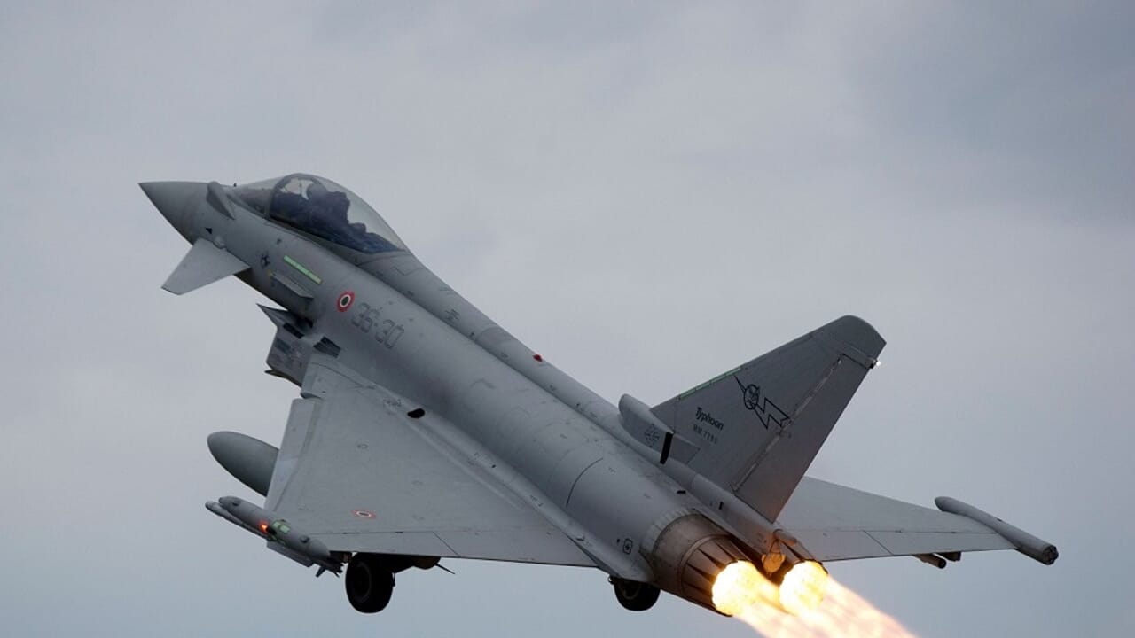Doppio boato sulla Romagna, entrati in azione i caccia dell'Aeronautica: cosa è successo