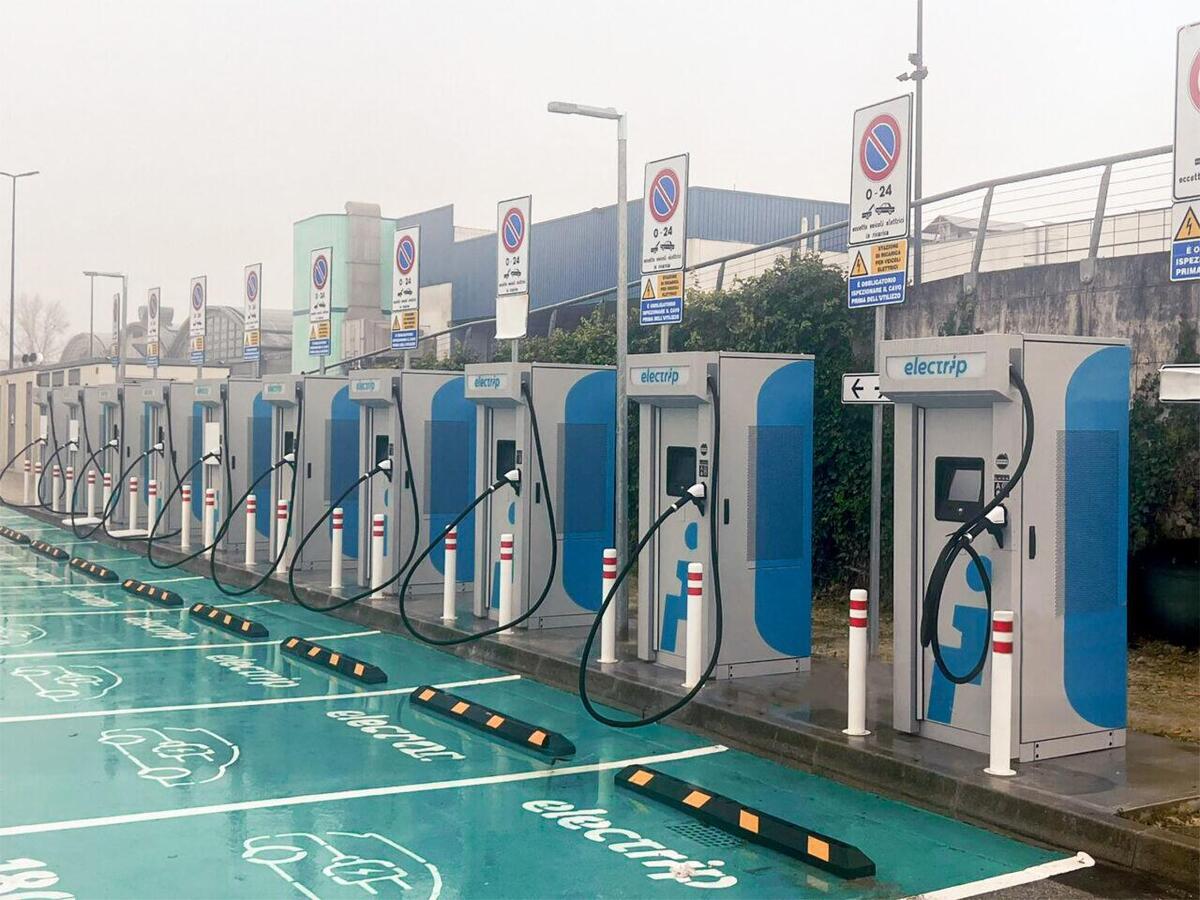 Auto elettriche: ricaricare a questo prezzo costa meno dell'elettricità di casa, arriva l'offerta di Electrip - Elettrico