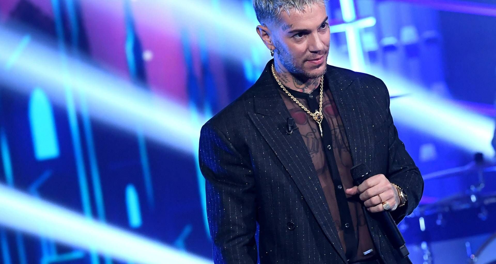 "Ho donato i soldi a una bimba malata ma era una truffa", lo sfogo di Emis Killa
