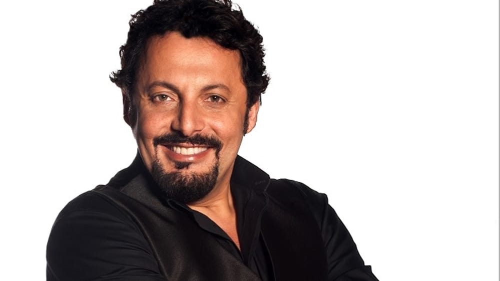 bufera sul comico Enrico Brignano