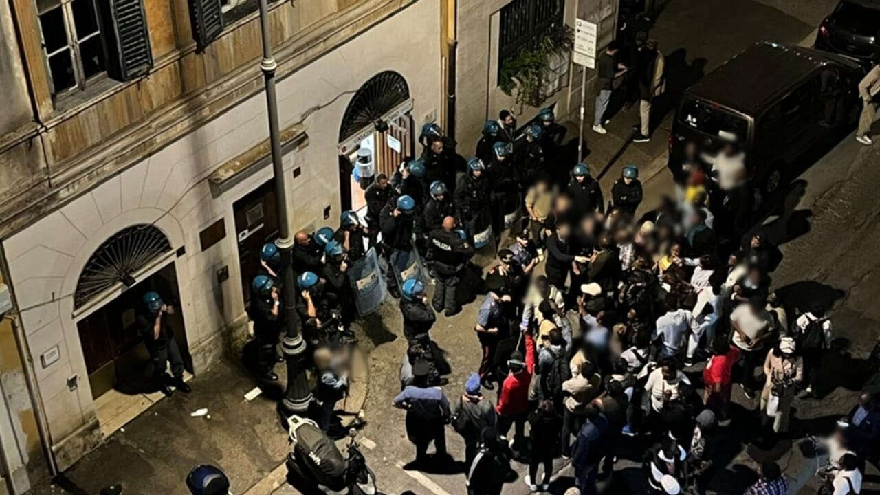 Le elezioni in Camerun bloccano l'Esquilino, tensioni per il voto e interviene la polizia